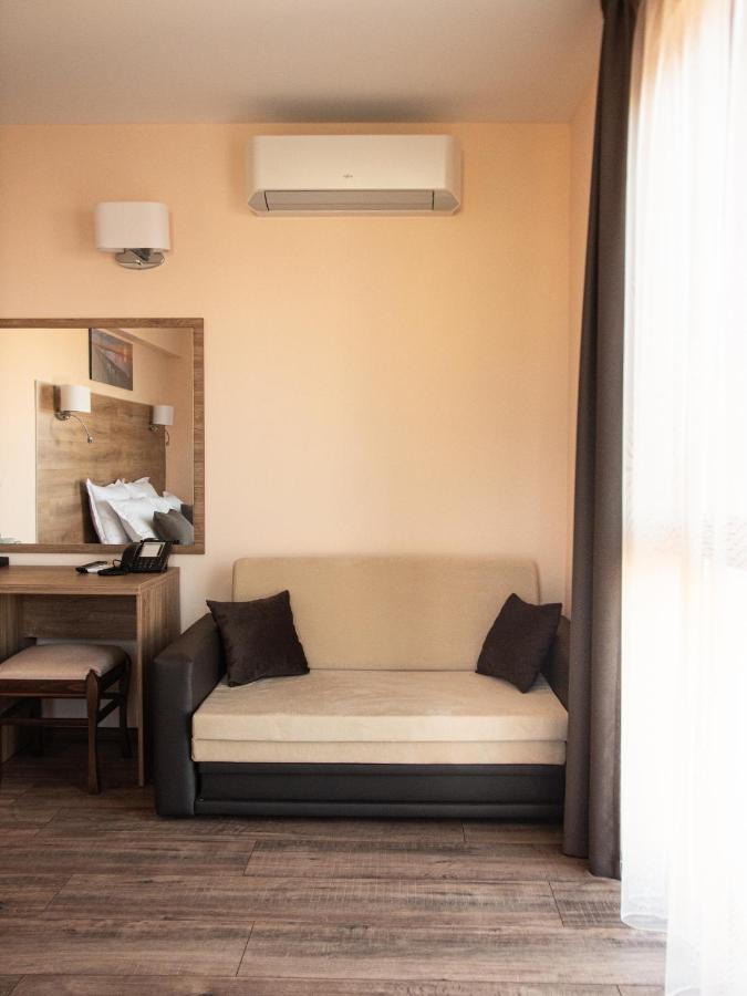 Hotel Vanilla, Varna - Free Parking Zewnętrze zdjęcie